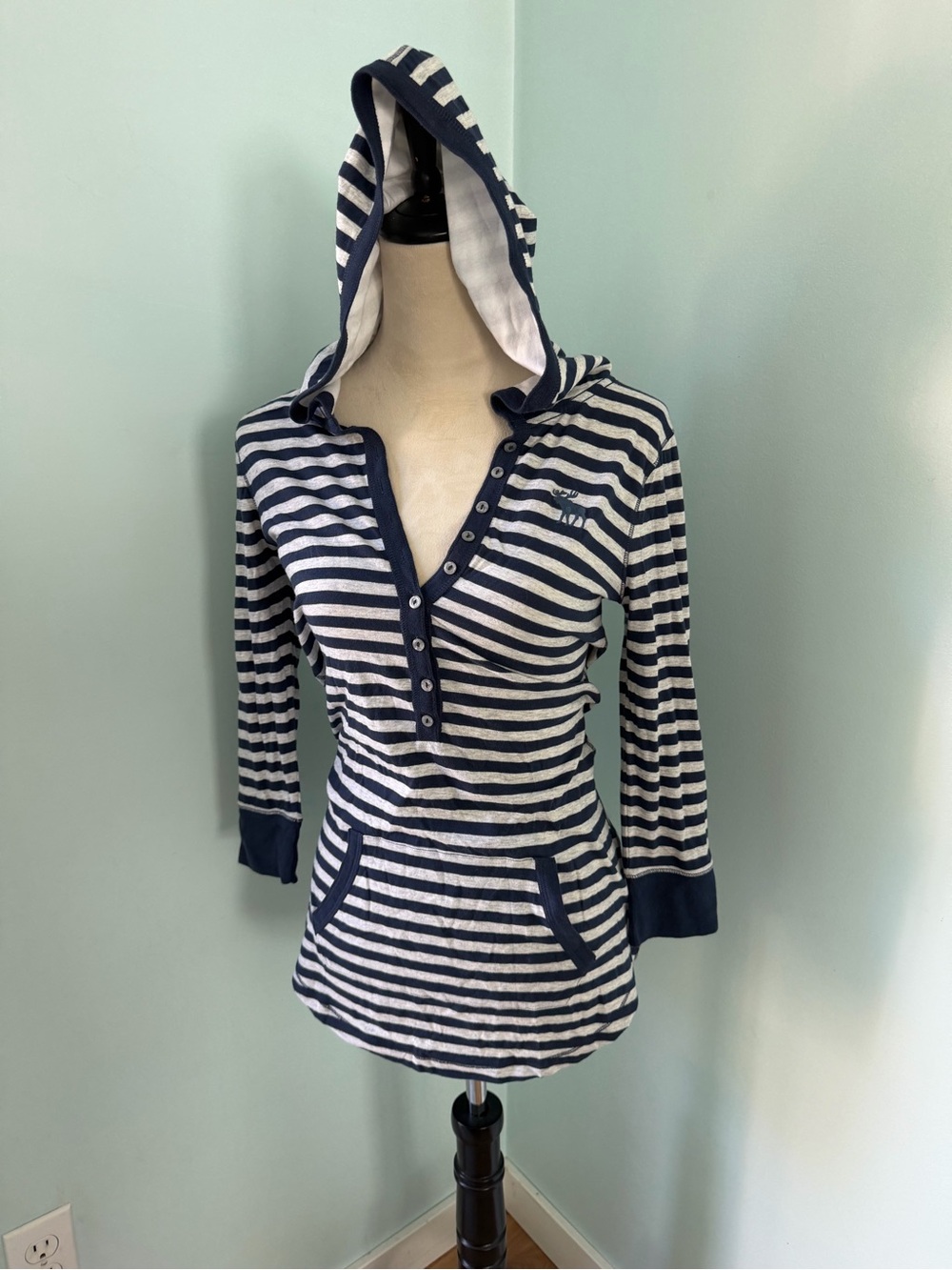Vintage Abercrombie & Fitch Y2K Striped Henley Hoodie Shirt Women’s M 3/4 Sleeve